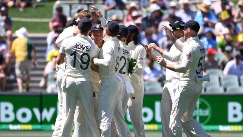 Warner, Labuschagne thwart England after Cummins jolt Warner, Labuschagne thwart England after Cummins jolt