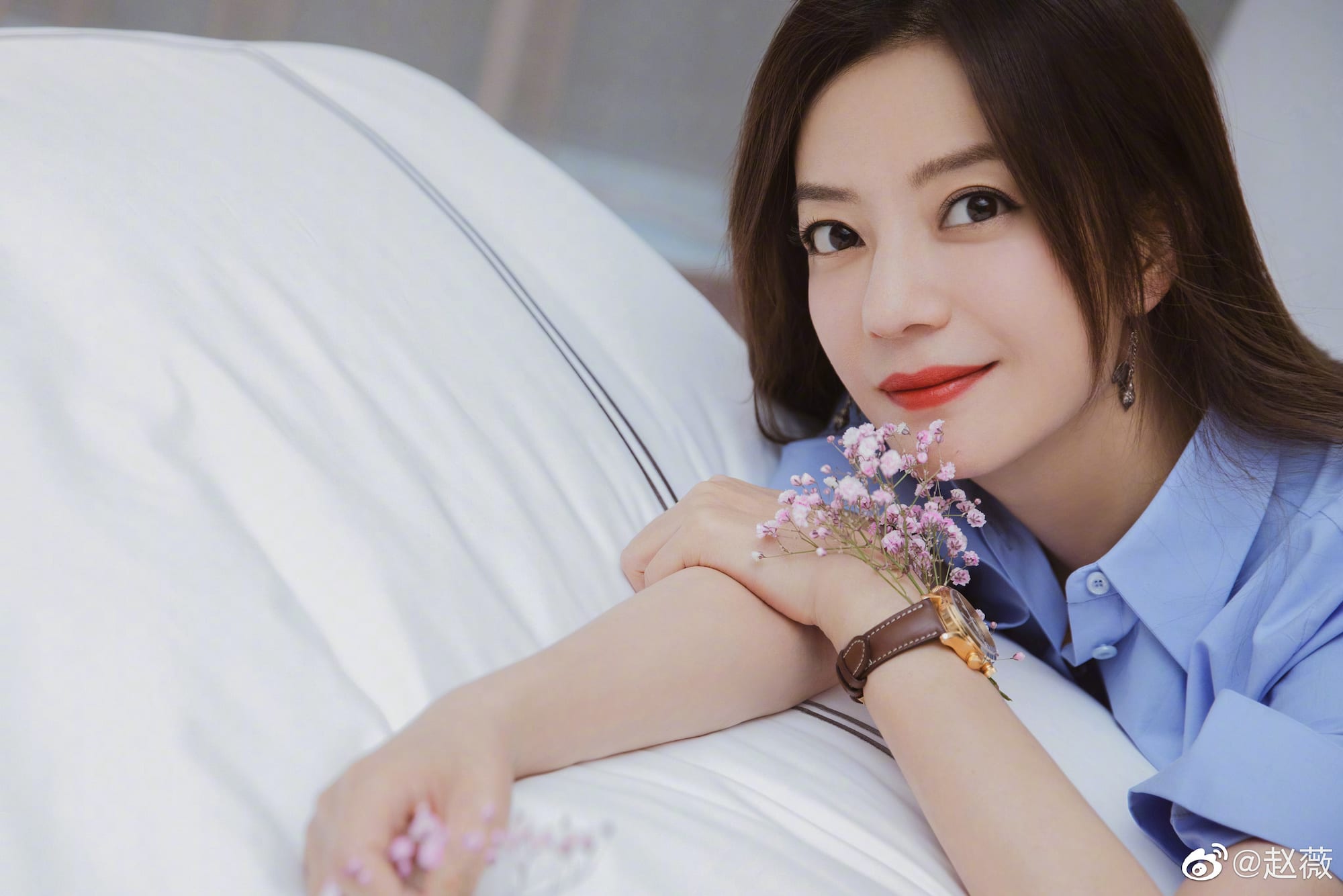 S$558K Of Vicki Zhao’s Shares In 3 Companies Frozen Until 2024; Netizens Say She Can Earn It Back In Days Anyway S$558K Of Vicki Zhao’s Shares In 3 Companies Frozen Until 2024; Netizens Say She Can Earn It Back In Days Anyway