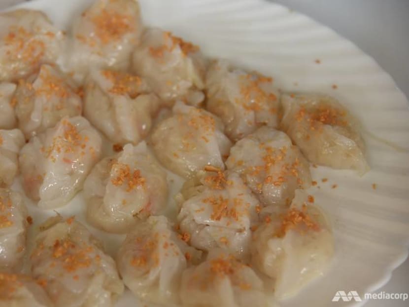 Dumplings made with century-old recipe beckon crowds in Indonesia's Kalimantan