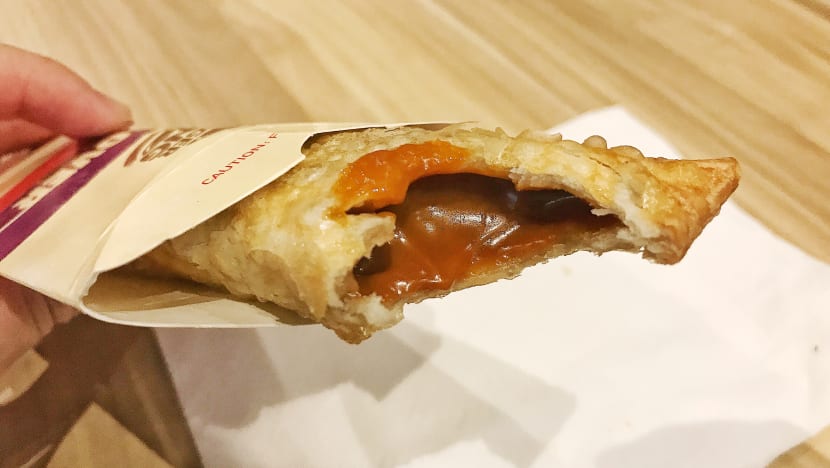 Burger King Teh Tarik Pie Taste Test: Nice Or Not?  