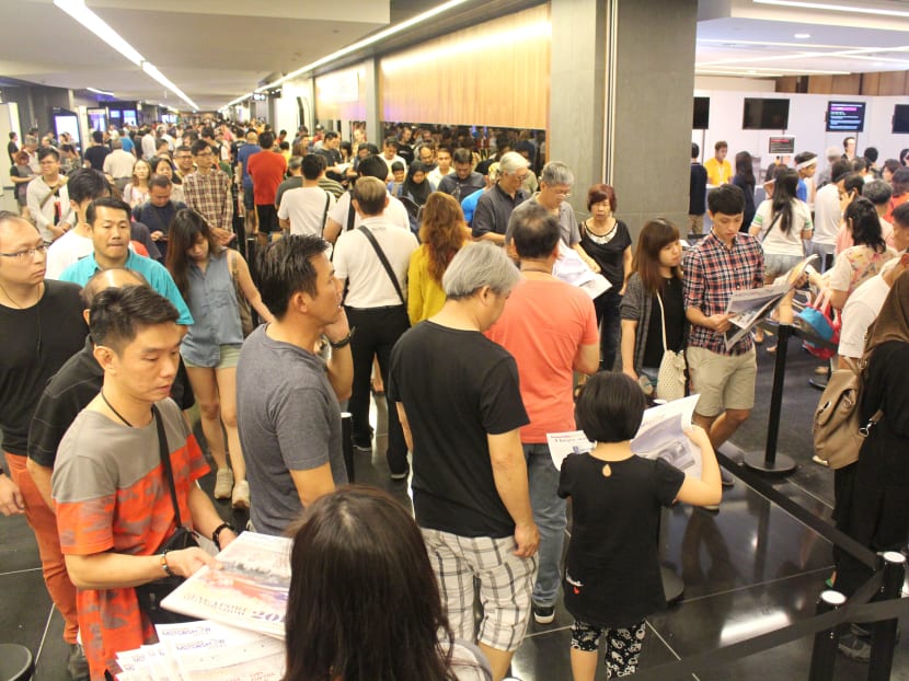 Crowds flock to Singapore Motorshow 2016