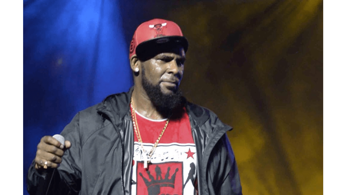 R.Kelly's music removed from Spotify playlists 8days