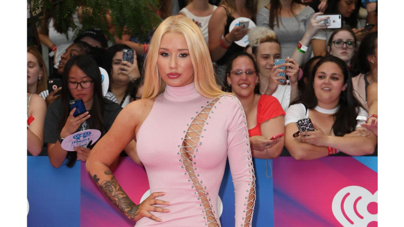 Iggy Azalea reveals plan to cast fans in new music video Iggy Azalea reveals plan to cast fans in new music video