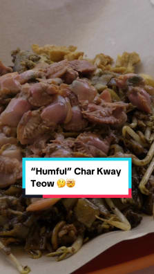 Si te encanta el char kway teow, especialmente cuando está lleno de caracoles, haz un viaje a Liang Ji The Legendary King.  #8dayseat #fyp #foryou #sharkwayteow #berberechos #almuerzo #cena 