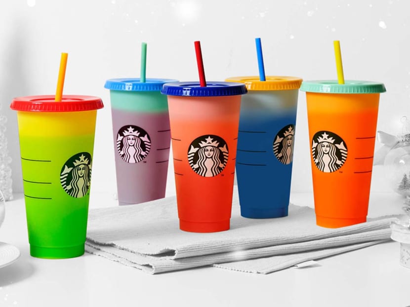 https://onecms-res.cloudinary.com/image/upload/s--nfYe85fj--/f_auto,q_auto/c_fill,g_auto,h_622,w_830/v1/tdy-migration/12059304-starbucks-colour-changing-cups-1.jpg?itok=Q8bWmA6i