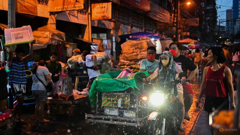 Philippines' 7-9% GDP growth target achievable, says planning minister Philippines' 7-9% GDP growth target achievable, says planning minister
