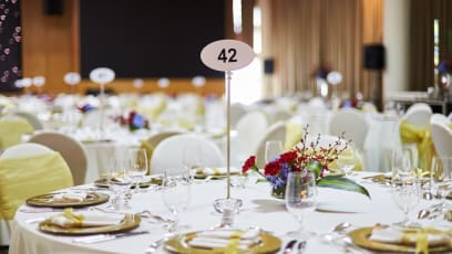 Hotel Insiders Tell All: What Goes On Behind The Scenes At Wedding Banquets