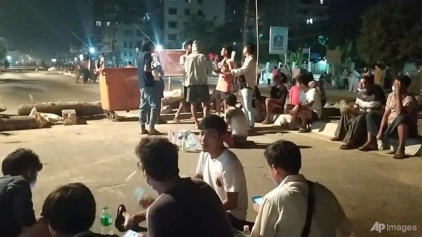 Myanmar protesters leave Yangon district after being trapped by security forces Myanmar protesters leave Yangon district after being trapped by security forces