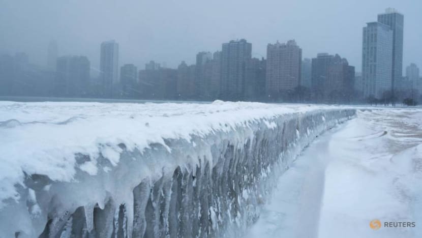 Colder than Antarctica: US midwest temperatures plunge well below zero Colder than Antarctica: US midwest temperatures plunge well below zero