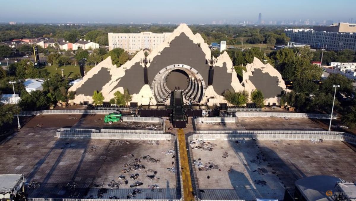 90 tuntutan hukum lainnya diajukan untuk 200 korban penyerbuan konser Houston