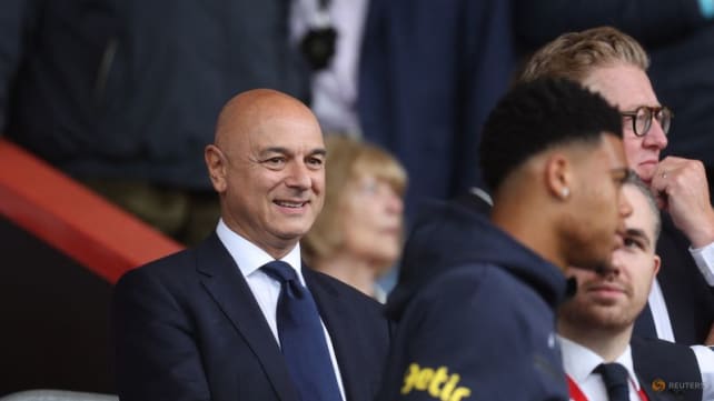 Spurs chairman Levy says it was a mistake to appoint Mourinho, Conte