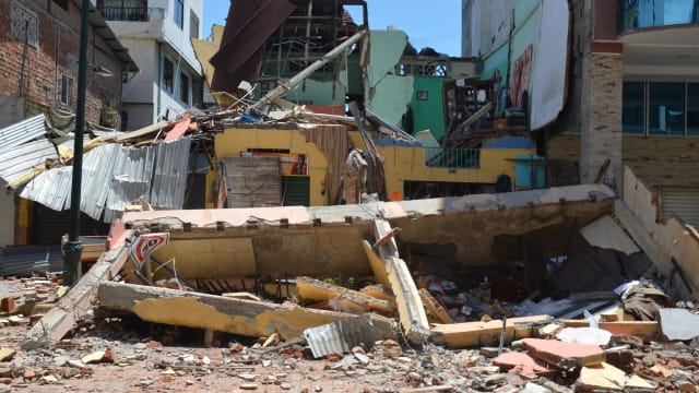厄瓜多尔发生6.8级地震 造成至少12人死亡