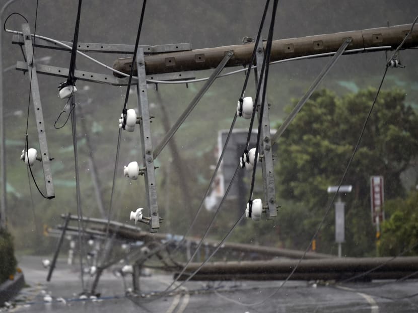 Strongest typhoon in 21 years hits Taiwan