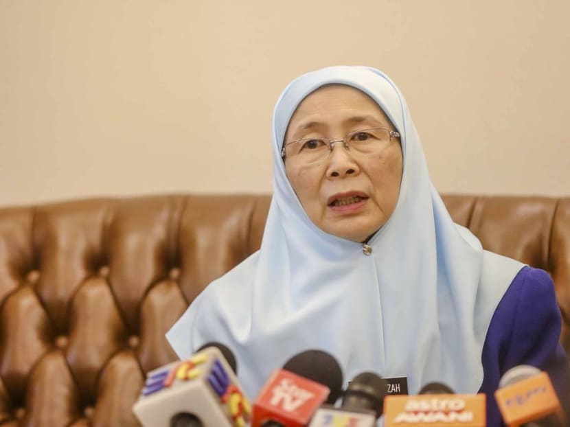 According to a source, Dr Mahathir has designated Dr Wan Azizah Wan Ismail as an interim prime minister after his PPBM party opted to leave the ruling Pakatan Harapan administration.