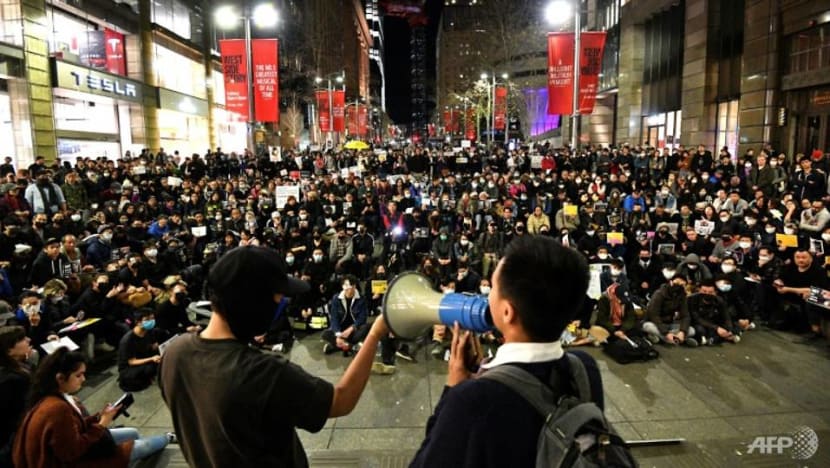 Defiant Hong Kong protesters vow huge rally despite Beijing threats Defiant Hong Kong protesters vow huge rally despite Beijing threats
