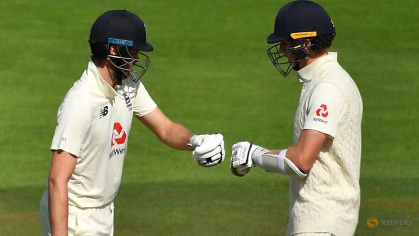Crawley passes 50 as rain-hit second test drawn Crawley passes 50 as rain-hit second test drawn