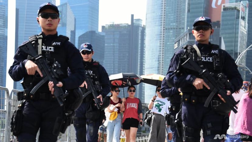 From drunks falling into the river to terrorist threats: How police keep the New Year’s Eve countdown safe From drunks falling into the river to terrorist threats: How police keep the New Year’s Eve countdown safe