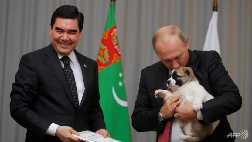 Turkmen leader recognises dog breed with state holiday
