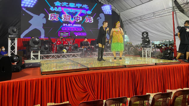 “歌台一姐”刘玲玲七月首秀 吸引逾2000观众捧场