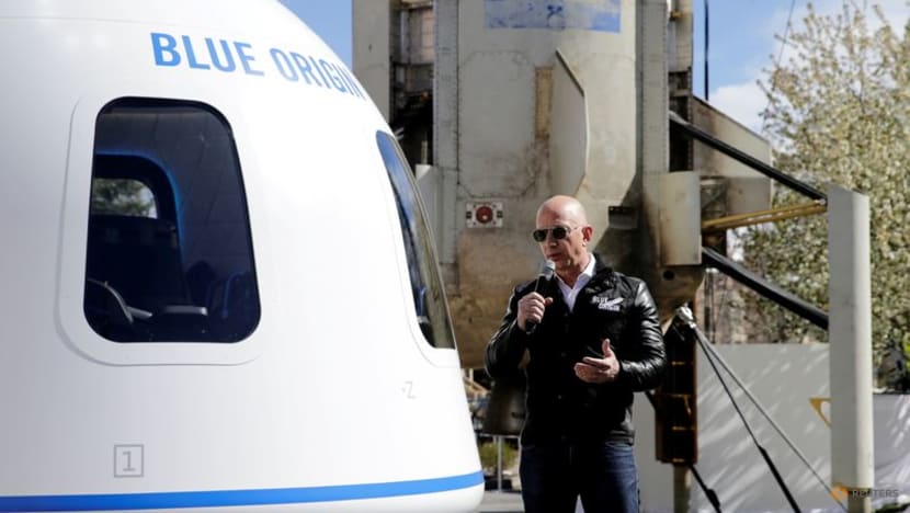 Blue Origin sues US government over SpaceX lunar lander contract Blue Origin sues US government over SpaceX lunar lander contract