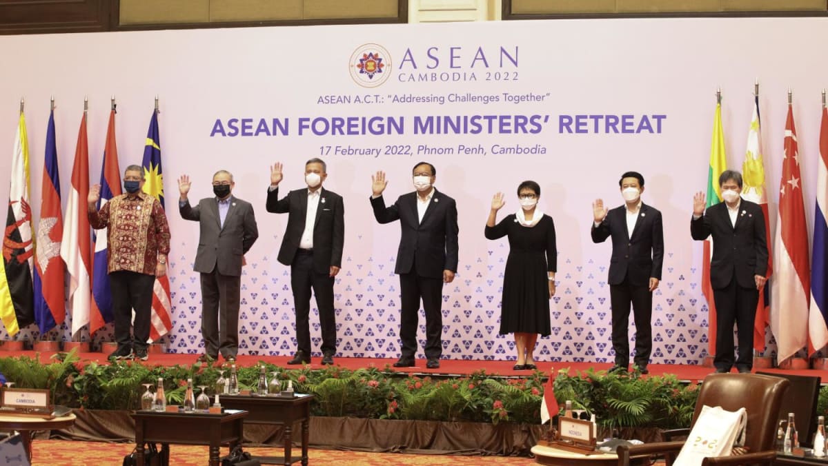 ASEAN terus mengambil ‘posisi prinsip’ terhadap Myanmar, namun isu ini tidak akan menjadi agenda utama: Vivian Balakrishnan