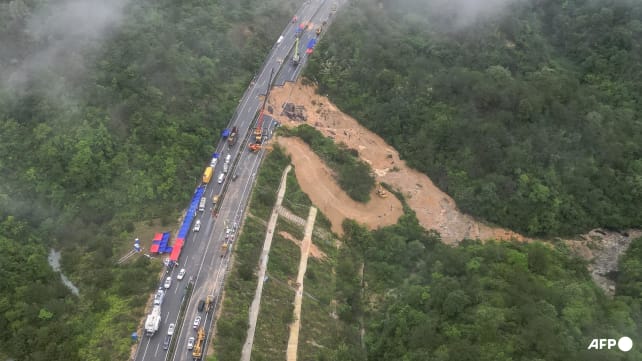 Death toll from south China road collapse rises to 36