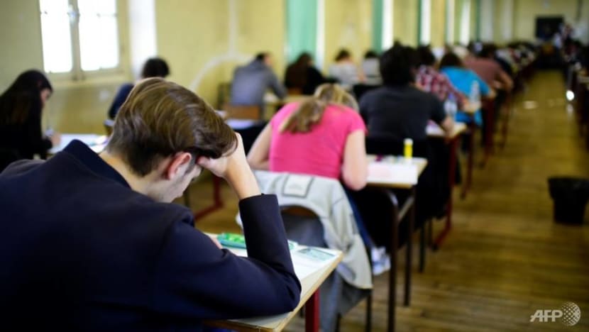 Commentary: Learning another language has benefits - just not the economic kind Commentary: Learning another language has benefits - just not the economic kind