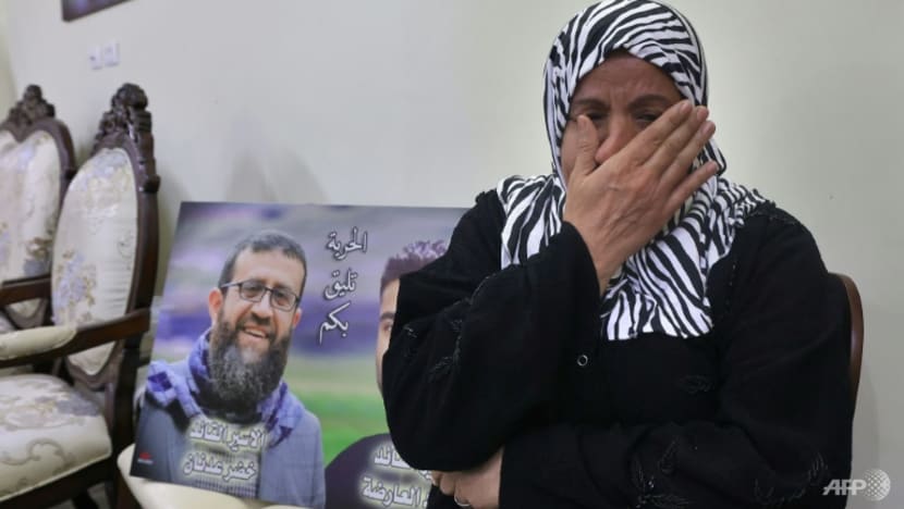 Gaza cross-border fire after Palestinian hunger striker dies
