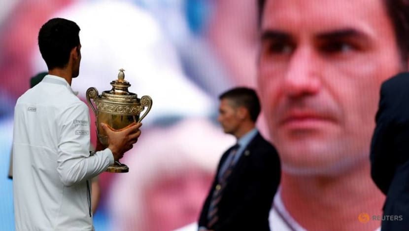 Tennis-Djokovic returns to Wimbledon with stranglehold on men's game Tennis-Djokovic returns to Wimbledon with stranglehold on men's game