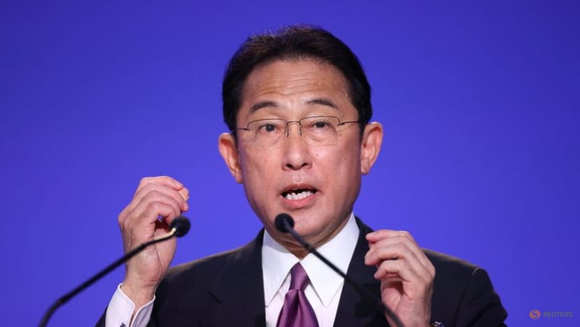 Japan PM Kishida vows wide-ranging payouts in planned stimulus package Japan PM Kishida vows wide-ranging payouts in planned stimulus package