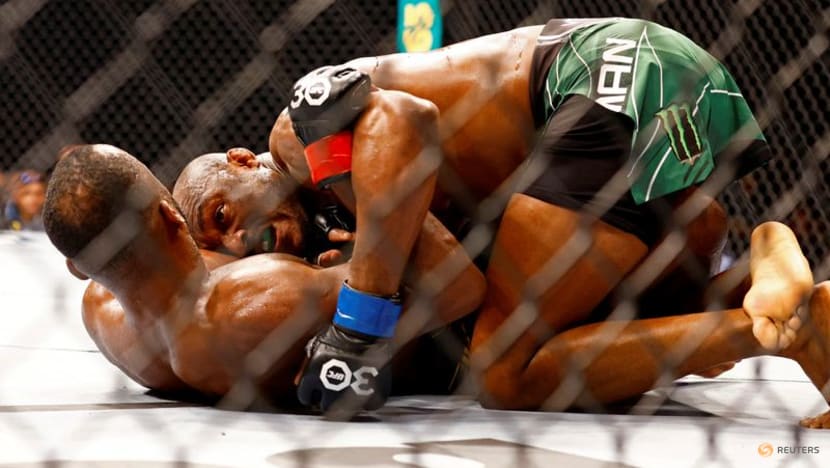 Edwards out-points Usman to retain UFC welterweight belt Edwards out-points Usman to retain UFC welterweight belt