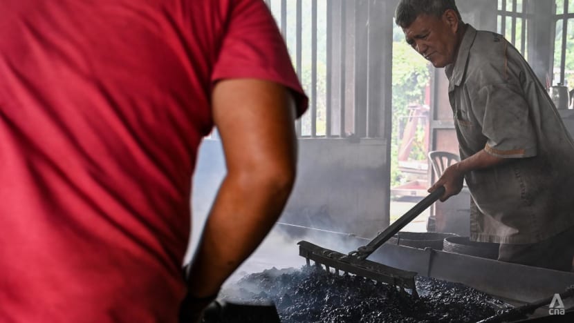 'Sukar pada mulanya': Kilang biji kopi kaedah tradisional di Klang ini masih utuh beroperasi sejak 1959 12 FDZ 3319