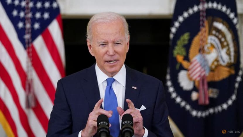 Biden tells Ukraine that US will 'respond decisively' if Russia further invades 