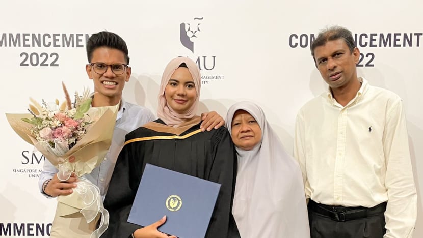 Nur Fatin Hanani penuhi impian ibu bapa, jadi graduan universiti pertama keluarganya 