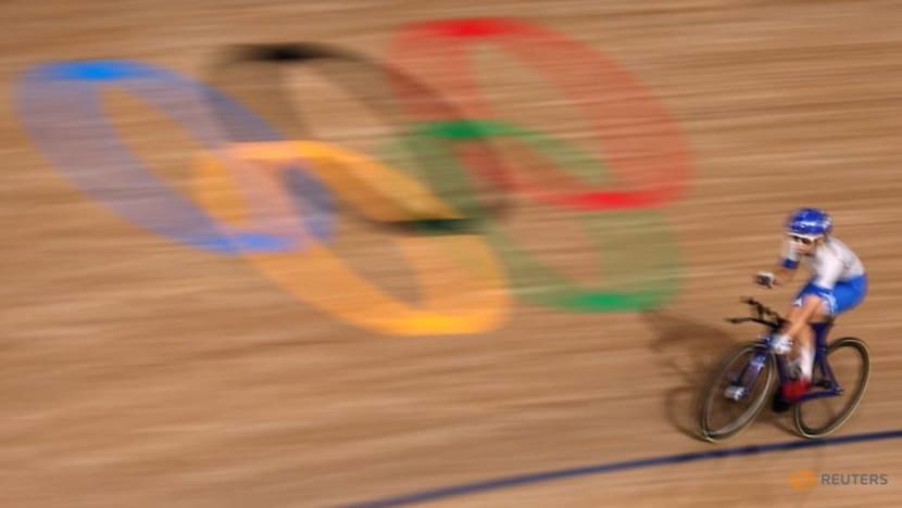 Olympics-Cycling-Fans finally get up close at Izu velodrome