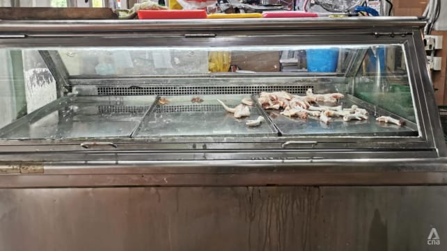 Chicken shortage at some Singapore wet markets ahead of Jun 1 Malaysia export ban