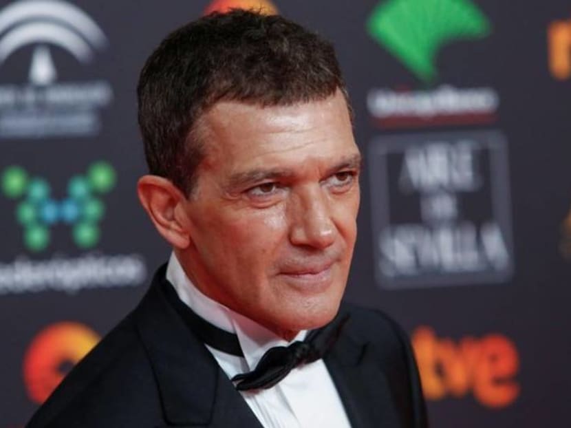 Spanish actor Antonio Banderas says he has COVID-19, feels 'relatively well' Spanish actor Antonio Banderas says he has COVID-19, feels 'relatively well'