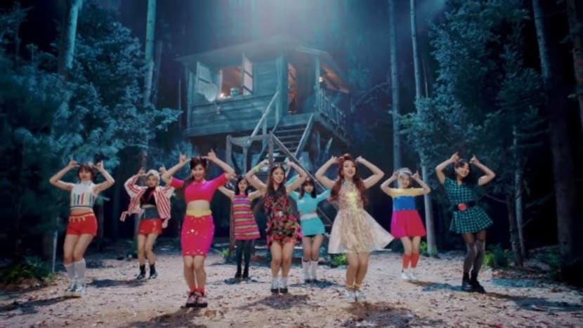 [Video] Twice′s ′Signal′ Music Video Surpasses 6 Million Views