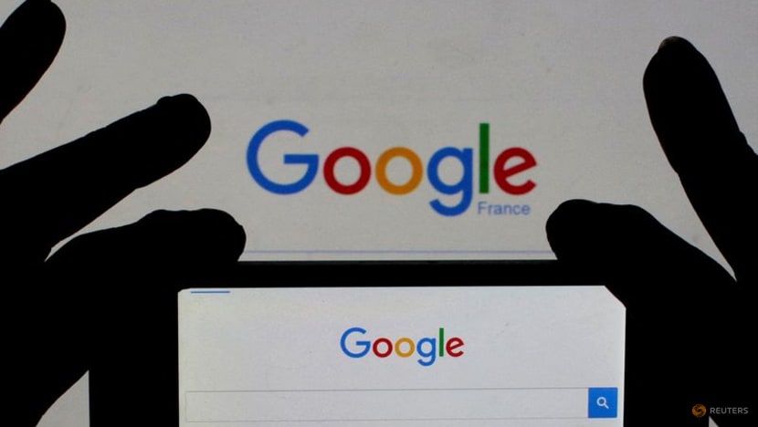 DuckDuckGo chief says Google contract stopped deal with Apple