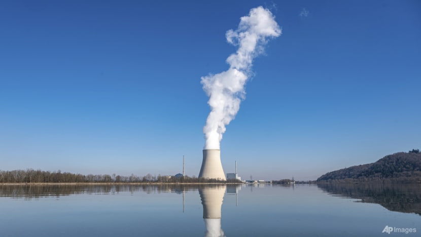 Energy crisis pushes nuclear comeback worldwide Energy crisis pushes nuclear comeback worldwide