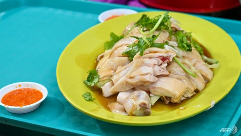 Ada kedai nasi ayam tutup, ada yang cari jalan lain selepas seminggu larangan eksport ayam M'sia Ada kedai nasi ayam tutup, ada yang cari jalan lain selepas seminggu larangan eksport ayam M'sia