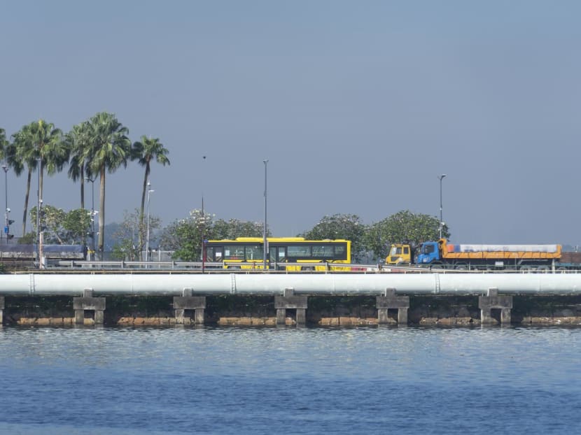 New shuttle bus service between Woodlands Checkpoint and JB CIQ Complex from Friday