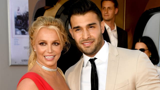 一字泄结婚喜讯？Britney Spears疑似再晋升人妻