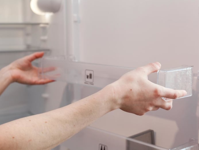 Is It Okay To Put Hot Food Inside A Fridge? And What Happens When You Overload The Freezer? - CNA 3 istock 840517184