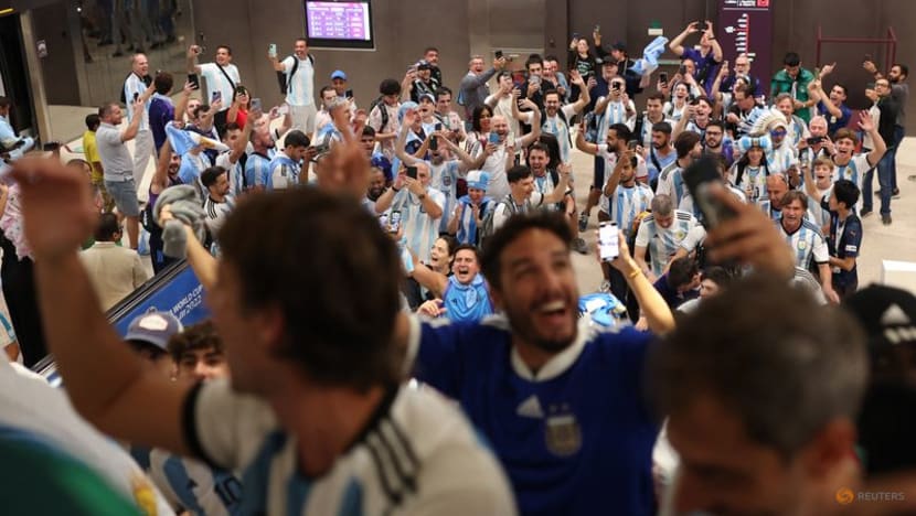 Mexico and Argentina fans bring spicy rivalry to Qatar Mexico and Argentina fans bring spicy rivalry to Qatar