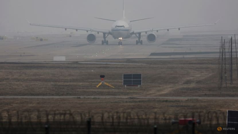 China seeks "whistleblowers" to plug aviation safety loopholes