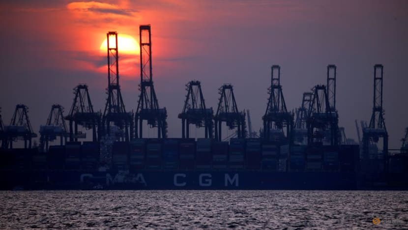 Singapore's key exports fall 9.8% in April, steeper than forecast Singapore's key exports fall 9.8% in April, steeper than forecast