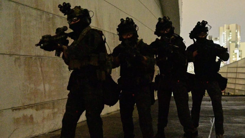 SAF helicopters, soldiers deployed in night-time counter-terrorism exercise at Star Vista mall SAF helicopters, soldiers deployed in night-time counter-terrorism exercise at Star Vista mall