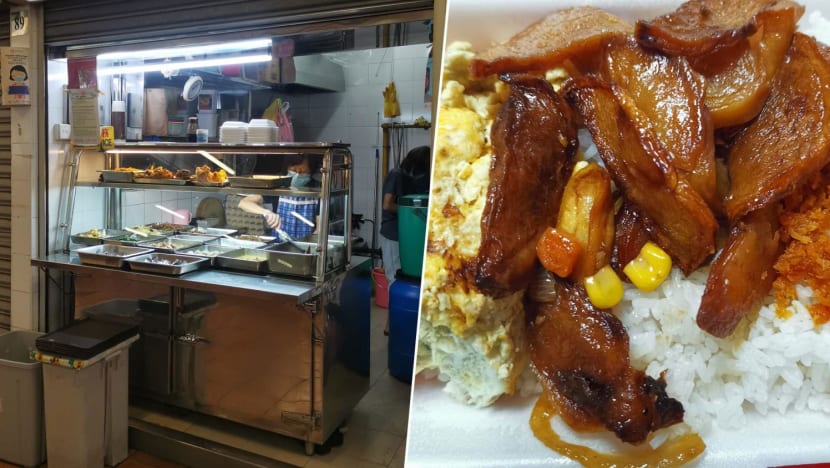 Netizen Highlights Hawker Stall With “Poor Lighting” That Actually Sells Nice $2.70 Cai Png Netizen Highlights Hawker Stall With “Poor Lighting” That Actually Sells Nice $2.70 Cai Png