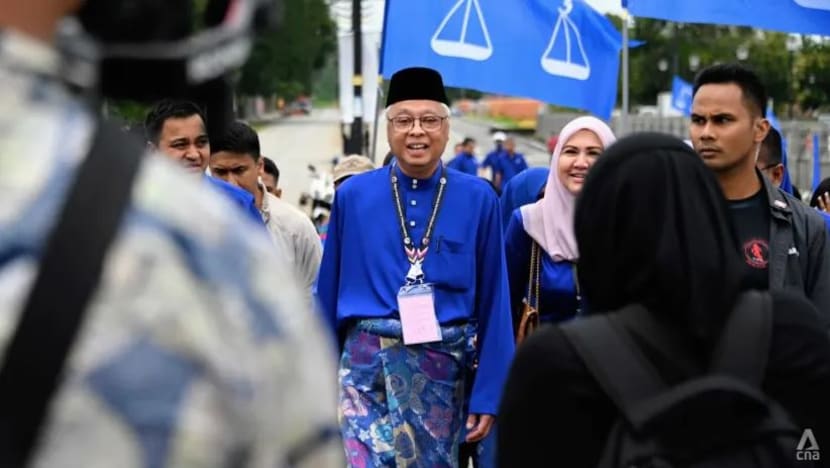 Kerajaan Persekutuan M'sia harus libatkan parti Sabah, Sarawak, kata Ismail Sabri Kerajaan Persekutuan M'sia harus libatkan parti Sabah, Sarawak, kata Ismail Sabri